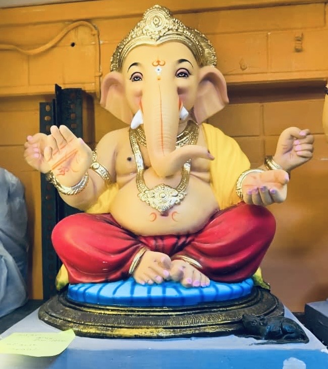 Round Chaurang Ganesh Murti