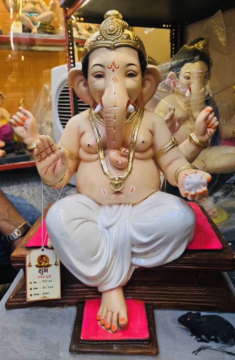 Chaurang Ganesh Murti