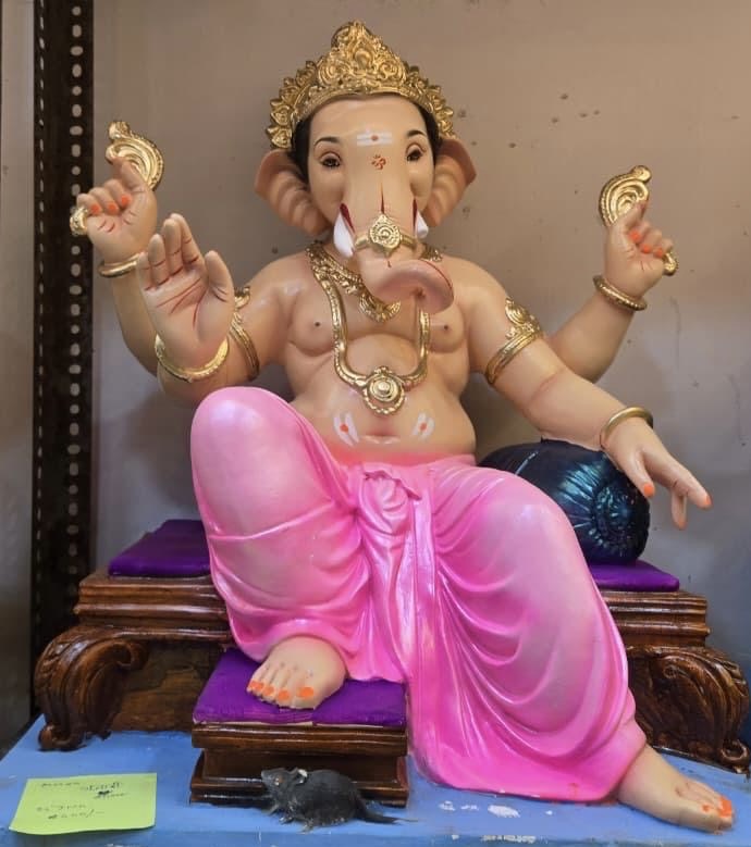 Chaurang Ganesh Murti